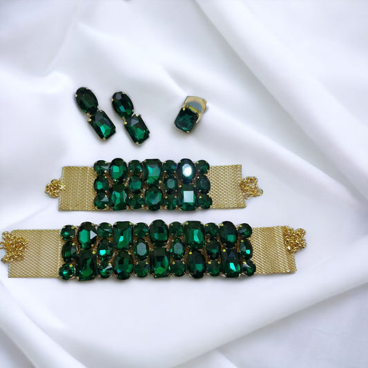 Glass Stone Necklace set with adjustable fingerring and Earrings Green in color