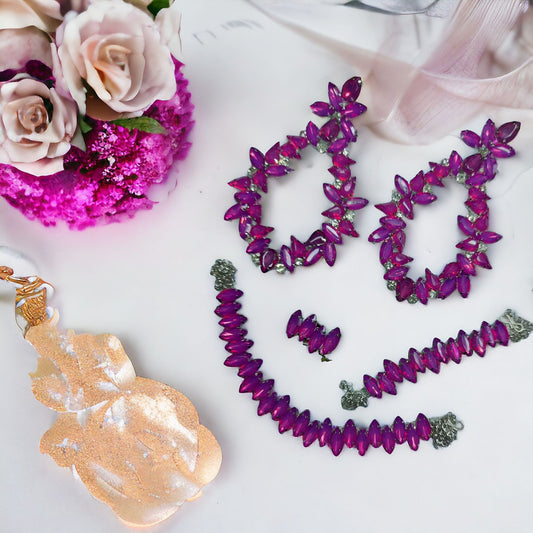 Glass Stone Necklace Set with Bracelet, Earrings and Adjustable Fingerring Pink Color